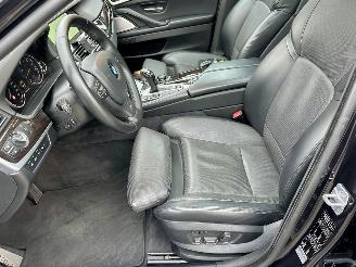 BMW 5-serie 550i 4.4 V8 TwinTurbo 408pk 8-traps aut M-Sport - nap - b&o - schuifdak - massage - softclose - tv schermen - 360cam picture 79