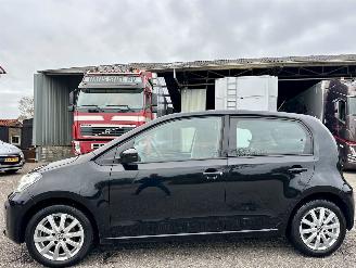 Vaurioauto  passenger cars Volkswagen Up! 1.0 BMT Move up! 5drs 2017/1