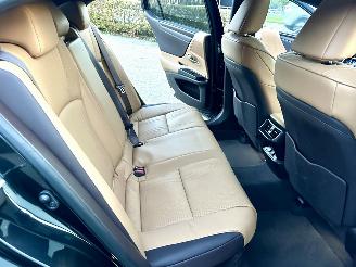 Lexus ES 300H Hybrid 243pk aut + f1 Luxury Line - schuifdak - nap - front + line + side assist - stoelverw + koeling picture 62