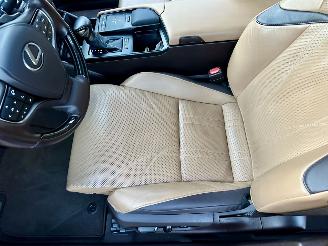 Lexus ES 300H Hybrid 243pk aut + f1 Luxury Line - schuifdak - nap - front + line + side assist - stoelverw + koeling picture 68