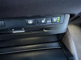Lexus ES 300H Hybrid 243pk aut + f1 Luxury Line - schuifdak - nap - front + line + side assist - stoelverw + koeling picture 37