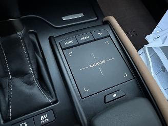 Lexus ES 300H Hybrid 243pk aut + f1 Luxury Line - schuifdak - nap - front + line + side assist - stoelverw + koeling picture 38