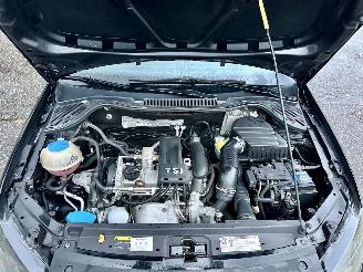 Volkswagen Polo Gereserveerd 1.2 TSI 105pk 6-bak Highline 5drs - pano - airco - cruise - pdc - lmv - 4x elektr ramen - alcantara picture 12