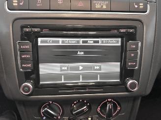 Volkswagen Polo Gereserveerd 1.2 TSI 105pk 6-bak Highline 5drs - pano - airco - cruise - pdc - lmv - 4x elektr ramen - alcantara picture 37