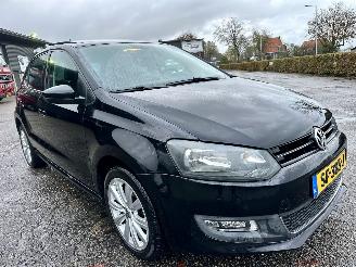 Volkswagen Polo Gereserveerd 1.2 TSI 105pk 6-bak Highline 5drs - pano - airco - cruise - pdc - lmv - 4x elektr ramen - alcantara picture 4