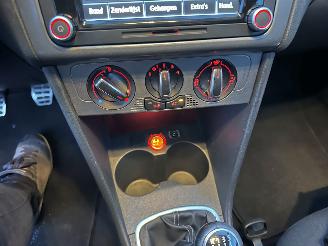 Volkswagen Polo Gereserveerd 1.2 TSI 105pk 6-bak Highline 5drs - pano - airco - cruise - pdc - lmv - 4x elektr ramen - alcantara picture 15