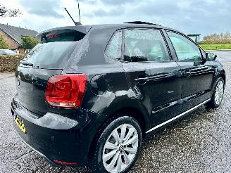 Volkswagen Polo Gereserveerd 1.2 TSI 105pk 6-bak Highline 5drs - pano - airco - cruise - pdc - lmv - 4x elektr ramen - alcantara picture 5