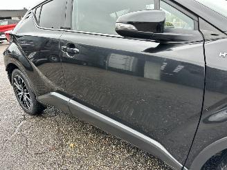 Toyota C-HR 1.8 Full Hybrid 148pk aut Energy - 42dkm nap - navi - camera - keyless entry + start - front + line assist picture 92