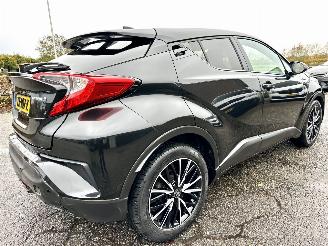 Toyota C-HR 1.8 Full Hybrid 148pk aut Energy - 42dkm nap - navi - camera - keyless entry + start - front + line assist picture 5