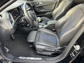 BMW 1-serie 118D 2.0 150pk 8-traps aut + f1 M-Sport - pano - front + line + side + park assist - sfeerverl - keyless - virtual picture 51