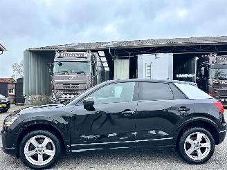 damaged passenger cars Audi Q2 2.0 TDI Quattro 150pk 7-traps aut Sport 2017/12