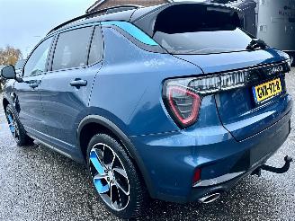 Lynk & Co 01 1.5 Plug-In Hybrid 7-Traps aut - pano - navi - 360cam - stoelverw - 20inch - Infinity - pdc v+a picture 7