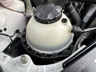 BMW 5-serie Touring 520i 184pk 8-traps aut Luxury Ed - nap - leer - stoelverw - elektr trekh + stuur - memory l+r picture 86