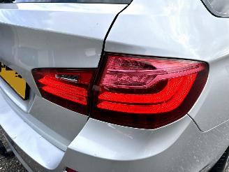 BMW 5-serie Gereserveerd Touring 520i 184pk 8-traps aut Luxury Ed - nap - leer - stoelverw - elektr trekh + stuur - memory l+r picture 72