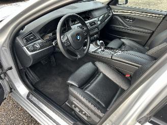 BMW 5-serie Touring 520i 184pk 8-traps aut Luxury Ed - nap - leer - stoelverw - elektr trekh + stuur - memory l+r picture 18