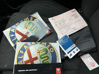 Alfa Romeo MiTo 1.4i 79pk 6-bak Distinctive - airco - elektr ramen + spiegels - lmv - radio - boekjes + sleutels compl picture 16