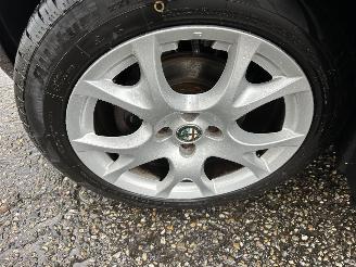 Alfa Romeo MiTo 1.4i 79pk 6-bak Distinctive - airco - elektr ramen + spiegels - lmv - radio - boekjes + sleutels compl picture 56