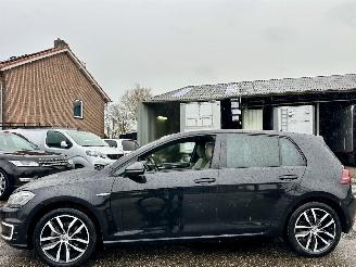 Coche accidentado Volkswagen e-Golf 136pk aut Highline 2018/3