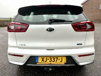 Kia Niro 1.6 GDi Hybrid ExecutiveLine - 77dkm nap - navi - camera - trekh - pdc - half leer - line assist picture 6