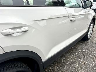 Volkswagen T-Roc 1.5 TSI 150pk 7-Traps aut Life - 7dkm nap - navi - cam - virtual - front + line + park assist - keyless picture 83