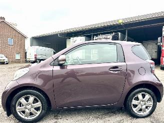 Schadeauto Toyota iQ 1.0 VVTi Aspiration 2010/4