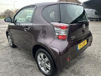 Toyota iQ 1.0 VVTi 68pk automaat Aspiration - 44dkm nap - navi - clima - keyless entry + start - lmv - pdc picture 6