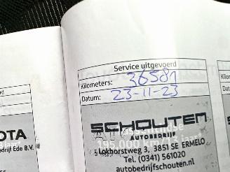 Toyota iQ 1.0 VVTi 68pk automaat Aspiration - 44dkm nap - navi - clima - keyless entry + start - lmv - pdc picture 45