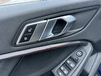 BMW 1-serie 118i 136pk 7-Traps aut High Exe - nap - virtual - nav - cam - front + line + park assist - leer + stoelverw - sfeerverl picture 50