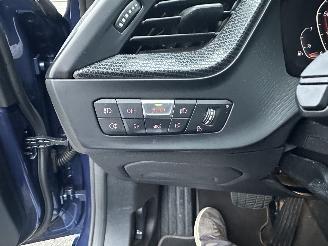 BMW 1-serie 118i 136pk 7-Traps aut High Exe - nap - virtual - nav - cam - front + line + park assist - leer + stoelverw - sfeerverl picture 47