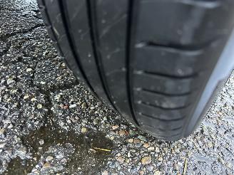 Kia e-Niro 64kWh 204pk aut DynamicPlusLine - nap - schuifdak - carplay - keyless - stuurverw - front + line assist picture 83