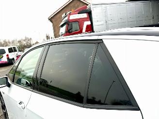 Volkswagen ID.3 58kWh 204pk aut First Plus - nap - navi - cam - keyless - 19 inch - stuurverw - front + line assist - sfeerverl picture 82