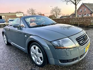 Audi TT Roadster 1.8 5v turbo 179pk 6-bak quattro - elektr dak - bose - leer - stoelverw - clima - cruise - documentatie picture 4