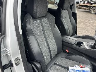 Peugeot 3008 1.2 Turbo 131pk 6-bak Premium - nap - navi - cam - virtual - elektr klep - 19 inch - line assist - keyless - pdc v+a picture 47