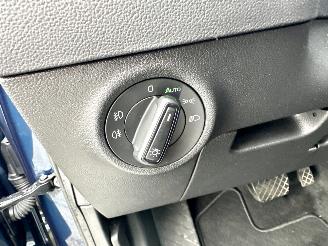 Skoda Karoq 1.5 TSI 150pk 7-Traps aut Bus.Edition - nap - navi - stoelverw - pdc - front assist - keyless start - inkl trekh picture 44