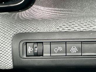 Citroën C3 Aircross 1.2 Hybrid 145pk aut Max - 11dkm nap - navi - pdc v+a - line + side assist - 17 inch lmv - full led picture 20