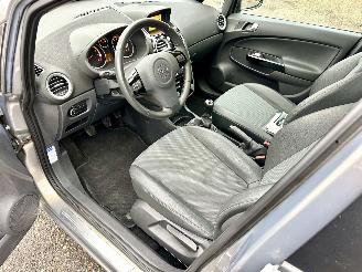 Opel Corsa gereserveerd 1.4-16V 101pk cosmo 5drs - pano - nap - clima - cruise - half leer - pdc - licht + regens + dimmend binnenspiegel picture 20