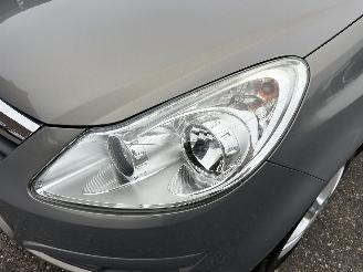 Opel Corsa gereserveerd 1.4-16V 101pk cosmo 5drs - pano - nap - clima - cruise - half leer - pdc - licht + regens + dimmend binnenspiegel picture 67