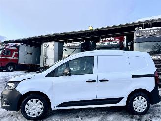 Renault Kangoo E-Tech 44kwh 122pk aut advance - nap - 2x schuifdeur - 1e eig - clima - cruise - pdc picture 2