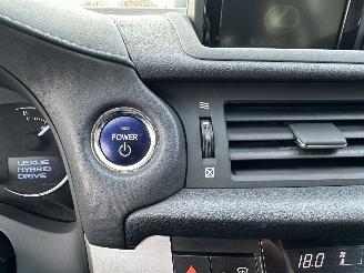 Lexus Ct 200h Hybrid 123pk aut Luxury Line - nap - nav - leer - camera - memory - xenon - pdc v+a - keyless picture 55