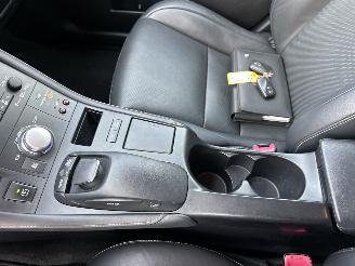 Lexus Ct 200h Hybrid 123pk aut Luxury Line - nap - nav - leer - camera - memory - xenon - pdc v+a - keyless picture 50