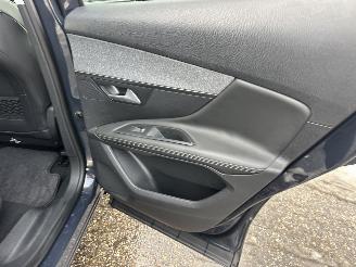 Peugeot 3008 1.2T PureTech 131pk aut + f1 Première - virtual - line + side assist - clima - cruise - pdc v+a - privacy glass picture 51