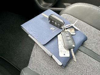 Peugeot 3008 1.2T PureTech 131pk aut + f1 Première - virtual - line + side assist - clima - cruise - pdc v+a - privacy glass picture 23