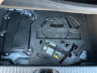 Renault Clio gereserveerd 1.6 E-Tech Hybrid 8-traps aut 140 Intens - nap - 360cam - keyless - navi - front + line + side + park assist - virtual picture 64