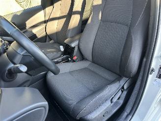 Suzuki Swace gereserveerd 1.8 Hybrid 148pk aut Style - front + line + side + park assist - camera - keyless - stoelverw - stuurverw - parelmoer picture 19