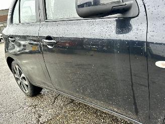 Nissan Micra gereserveerd 1.2i 80pk Connect Edition 5drs - navi - clima - cruise - pdc v+a - licht + regensensor - gebruikerssporen picture 68