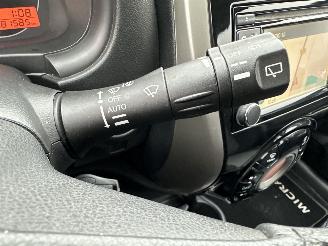 Nissan Micra gereserveerd 1.2i 80pk Connect Edition 5drs - navi - clima - cruise - pdc v+a - licht + regensensor - gebruikerssporen picture 24