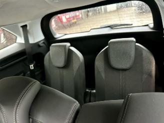 Peugeot 5008 1.2T 131pk 6-traps aut + F1 Crossway 7Pers - navi - leer - virtual - camera v+a - line + side assist - 50dkm picture 31