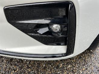 Volvo V-60 2.0 B4 Hybrid 8-traps aut R-Design - nap - virtual - leer - stuur + stoelverw - trekh - front + line + side assist picture 103