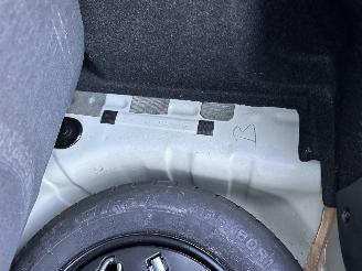 Fiat 500S 0.9 TwinAir Turbo 80pk Sport - airco - pdc - zwarte hemel - 16 inch lmv - asr - btw - zwart dak picture 81