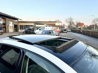 Volkswagen Golf 1.2 TSI 105pk 6-bak Highl 5drs - pano - nap - xenon - massage - navi - stoelverw - half leer - bearlock picture 97